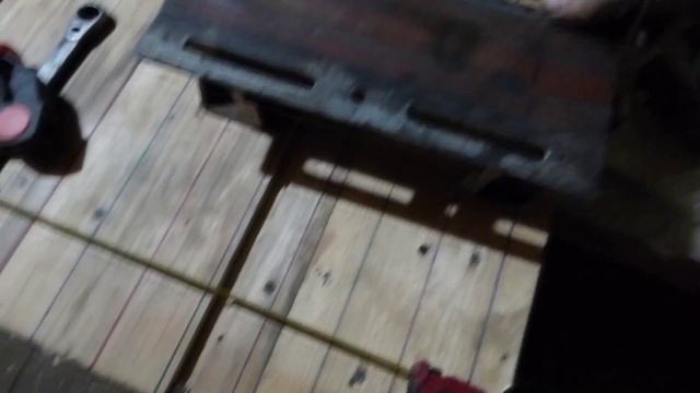 Саморобні лещата (1) для свердлильного верстата (Самодельные тиски для сверлильного станка) смотреть онлайн