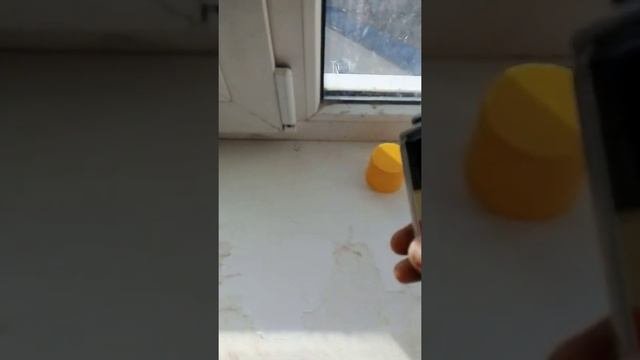 Снять старую пленку с подоконника самый простой способ