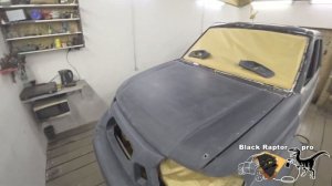 Покраска Уаз Патриот пикап в обвесе Медведь с добавлением силовых порогов и карабельных заклепок.