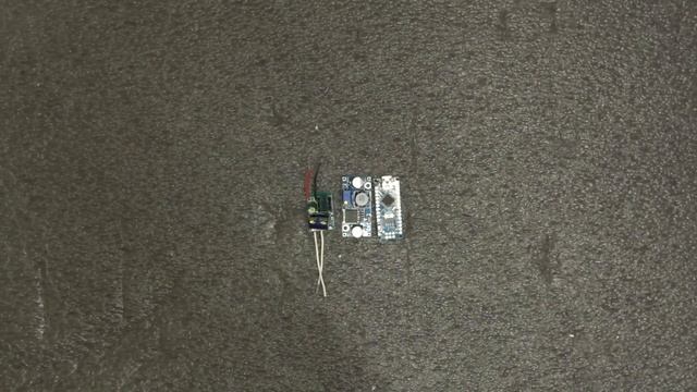 LED Светильник ОГОНЬ :) ЧТО МОЖНО СДЕЛАТЬ ИЗ СТАРОЙ LED ЛАМПЫ. смотреть онлайн