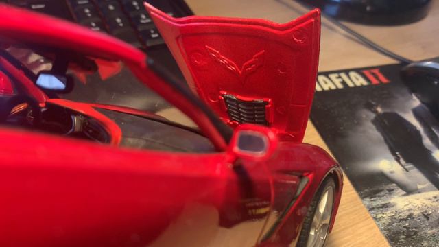 Обзор модели Chevrolet Corvette Stingrey в масштабе 118 от Maisto