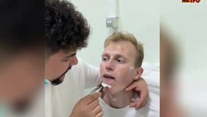 Мишу Жука друг приводит в порядок 😉 Случай в метро