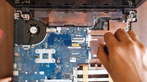Acer Aspire 5551 Upgrade/Disassembly