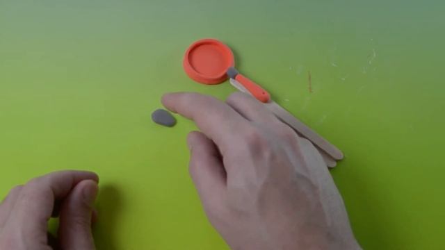 Как слепить еду для кукол. Лепим сковородку с яичницей