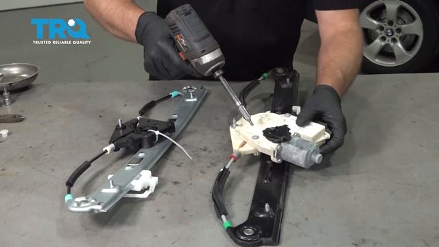 How to Replace Window Regulator 2003-2010 BMW X3 смотреть онлайн