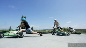 Заезд по городу на электроскутере (дрифт карт)