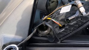 Хотите узнать больше о зеркале на BMW X5 e53? Посмотрите здесь