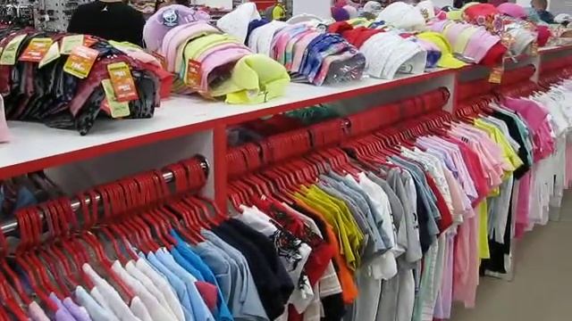Магазин одежды и обуви для всей семьи 