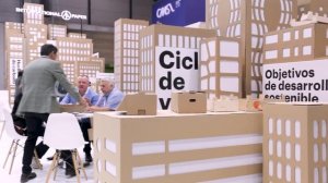 ?Ciudad de cartón - ♻Stand para International Paper en Fruit Attraction