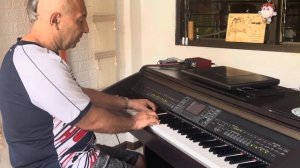 Мини-урок  игры на фортепиано. Димаш. Грешная страсть.