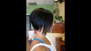 Стрижки боб каре на ножке на короткие волосы. Модные женские прически на весну. Фото.