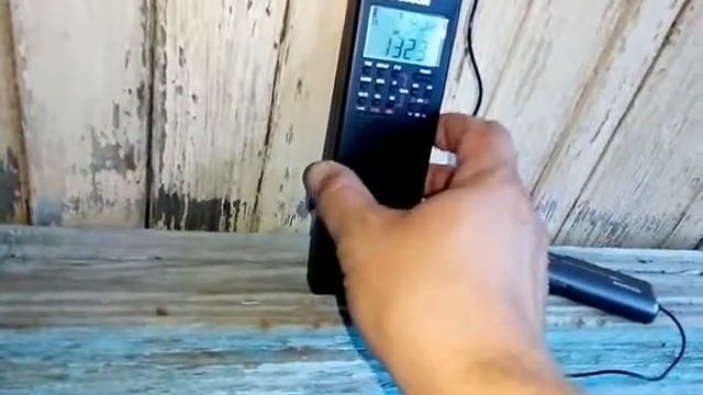 Tecsun PL 360 + активная антенна Degen 31MS на ДВ (MW) диапазоне за городом смотреть онлайн