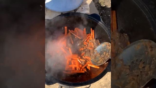 Туркменский плов в казане на костре