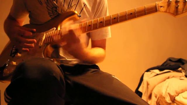 Jamming with Fender FSR gold stratocaster смотреть онлайн