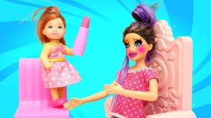Модные прическа и макияж для Барби - Игры одевалки | Смешные видео для девочек