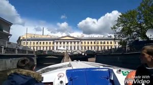 Хочу я жить, среди каналов и мостов