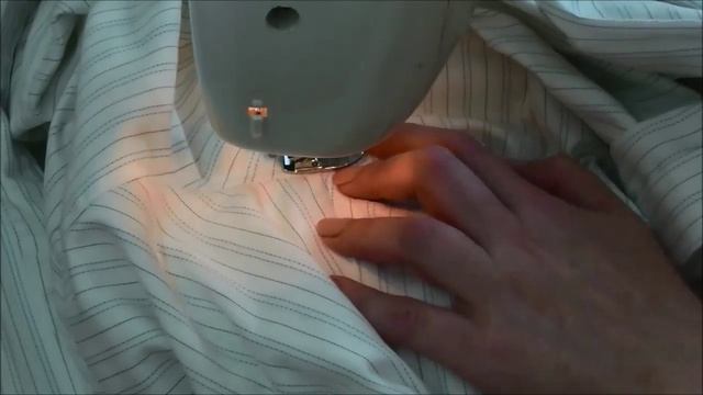 DIY: ПОШИВ МУЖСКОЙ РУБАШКИ. Часть 7/7: Обработка пройм, петли и пуговицы. смотреть онлайн