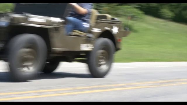 1952 Willys Jeep vs. 1976 Toyota Land Cruiser - Generation Gap: 4x4s смотреть онлайн