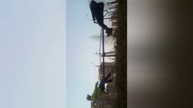 Мы сделали равновесие на качелях
