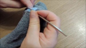 Починка носков крючком.