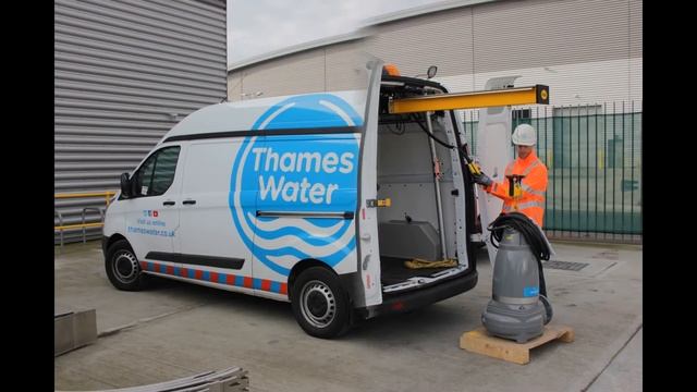 500kg MAD Easy-Load, Thames Water, Ford Transit Custom смотреть онлайн