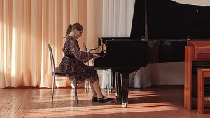 Садекова Каролина Анатольевна 13 лет М. Глинка Мелодический вальс Ми бемоль мажор.