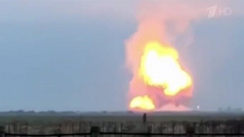 В Крыму утром загорелся временный склад с боеприпа...и одной из воинских частей в Джанкойском районе