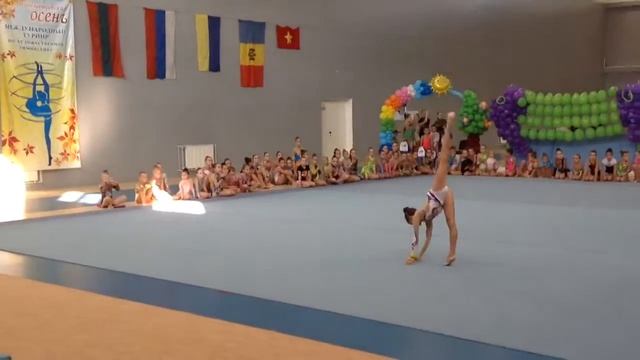 "Приднестровская осень 2013"- Moргочь Виктория -скакалка смотреть онлайн