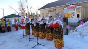 Во второй день голосования в поселке Березовка провели праздник в честь Масленицы
