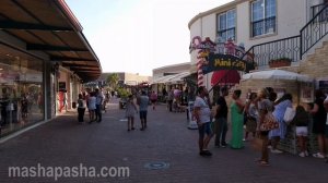 Шоппинг в Кушадасы: магазины и торговый центр AVM / Kusadasi shopping