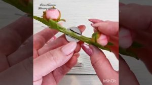 Как надежно закрепить крупный цветок к заколке.