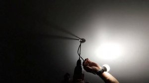 Крепление люстры к потолку с помощью шпильки и цанги