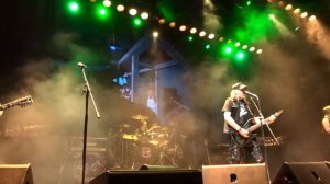 МОНГОЛ ШУУДАН  /  Заплати И Свободен!