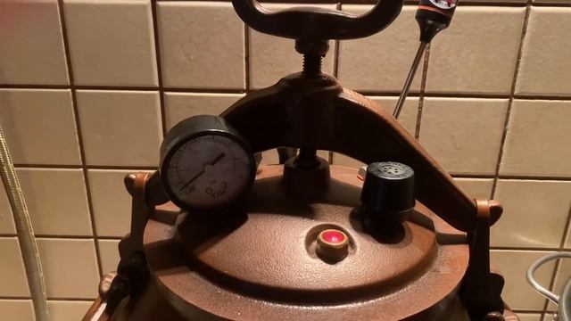 Готовим Новогодний холодец в Афганском казане с датчиком давления и температуры. смотреть онлайн