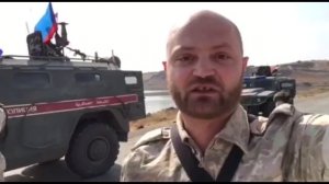 Видео, показывающее российской военной на трассе М4, в районе Манбиджа