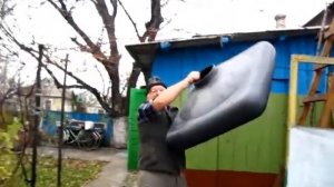 Снимаем бак для воды с летнего душа