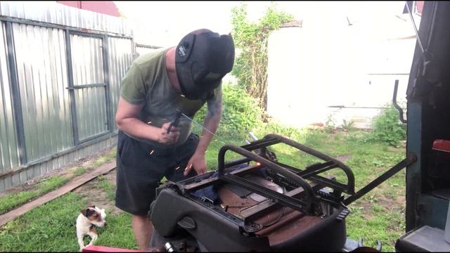 Уаз - новые приключения! (замена кресел, запуск с кривого и рыбалка) смотреть онлайн