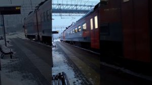 электричка отправление с вокзала.