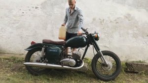 ХОРОШО В ДЕРЕВНЕ ЛЕТОМ // ИЖ Юпитер с одним цилиндром жив!