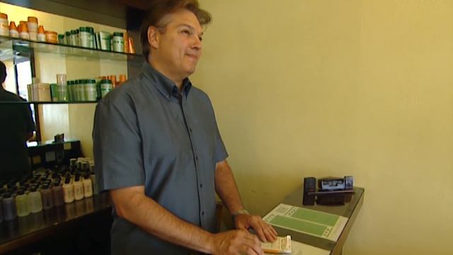 QUAND T'ES MILLIARDAIRE ET FOU AMOUREUX DE TA FEMME ??? смотреть онлайн