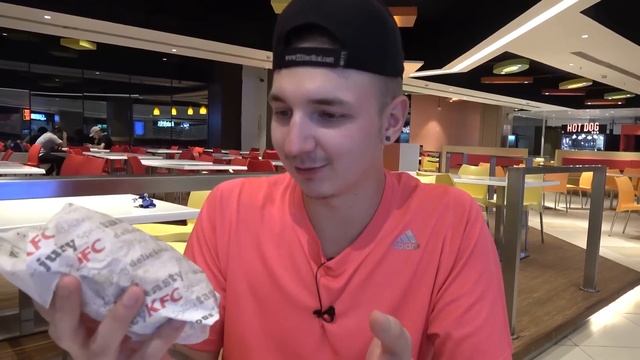 KFC в ИНДИИ! / Вот где САМЫЕ ОСТРЫЕ Крылышки в МИРЕ! / Какие цены в Индийском КФС?