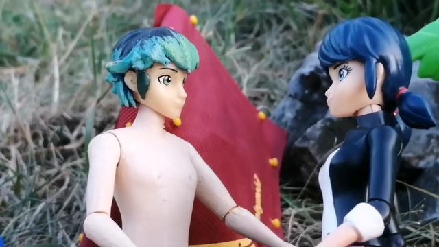 Поцелуй Адриана и Хлои. Реакция Маринетт и девочек смотреть онлайн