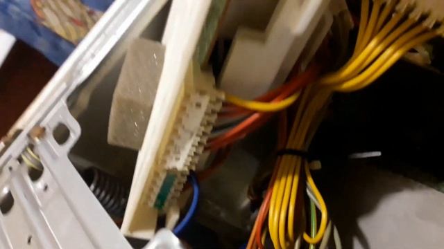 Ремонт стиральной машины Zanussi Aquacycle 900 смотреть онлайн