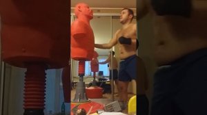 Манекен для бокса наполненный песком