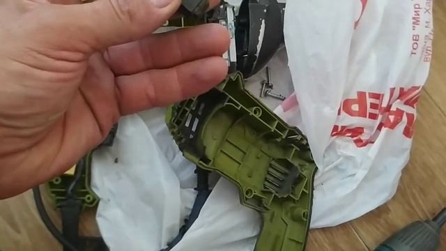 Ремонт ударной дрели Eltos Работает но под нагрузкой искрит смотреть онлайн