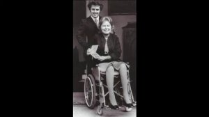 Видео Цзян Цзунхао ( Виолончелистка - Жаклин Дю Пре)