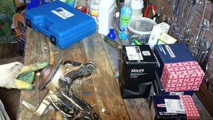 Замена поворотного кулака и ступичного подшипника на VW Polo Hatchback V. Работа инструмента Vertul