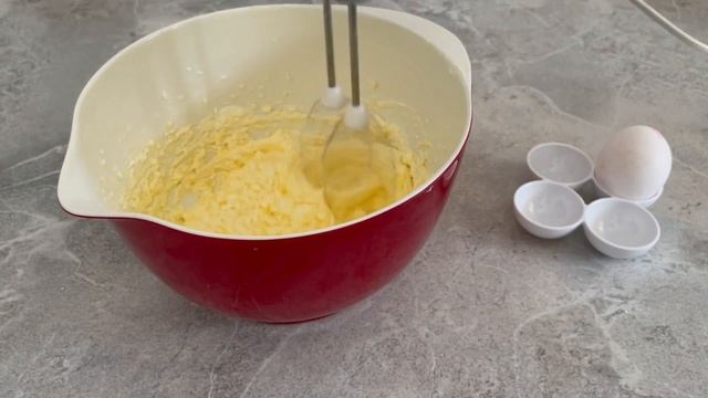 Кекс без глютена с красной смородиной. Выпечка без глютена смотреть онлайн