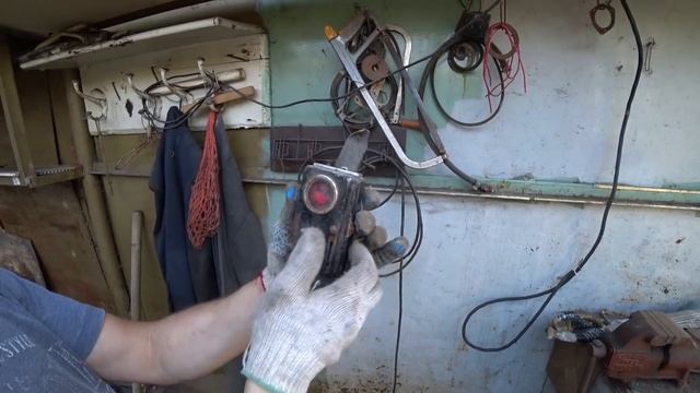 РАЗБОР ГАРАЖА ОТ ХЛАМА | ЗАРАБОТОК НА ХЛАМЕ ИЗ ГАРАЖА смотреть онлайн