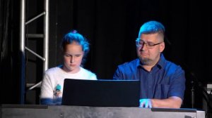 Я шагаю по Москве (А.Петров) - Олеся Доровских,Антон Чечурин (Фортепиано) - Антон Чечурин